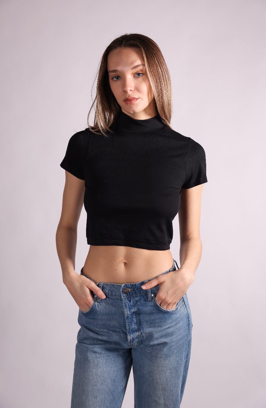 Short sleeve mock neck